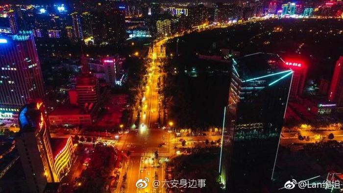 恋夜秀场最新直播地址，探索时尚魅力的无限可能